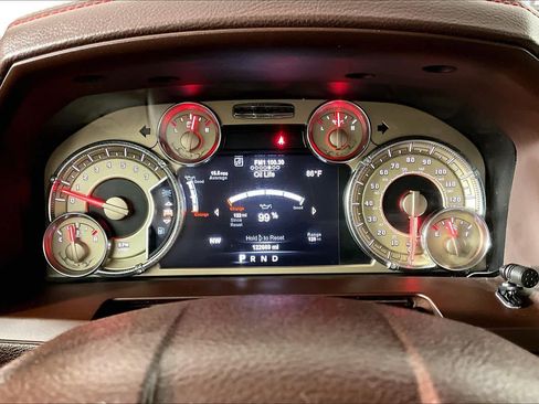 Used 2018 RAM 1500 Laramie Longhorn w/ Longhorn Southfork Package AWD/4WD image 25
