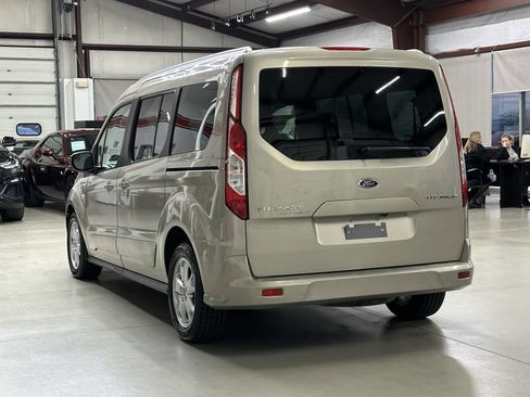 Used 2014 Ford Transit Connect Titanium image 4