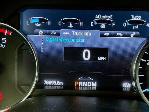 Used 2022 Ford F250 Lariat w/ Tremor Off-Road Package image 13