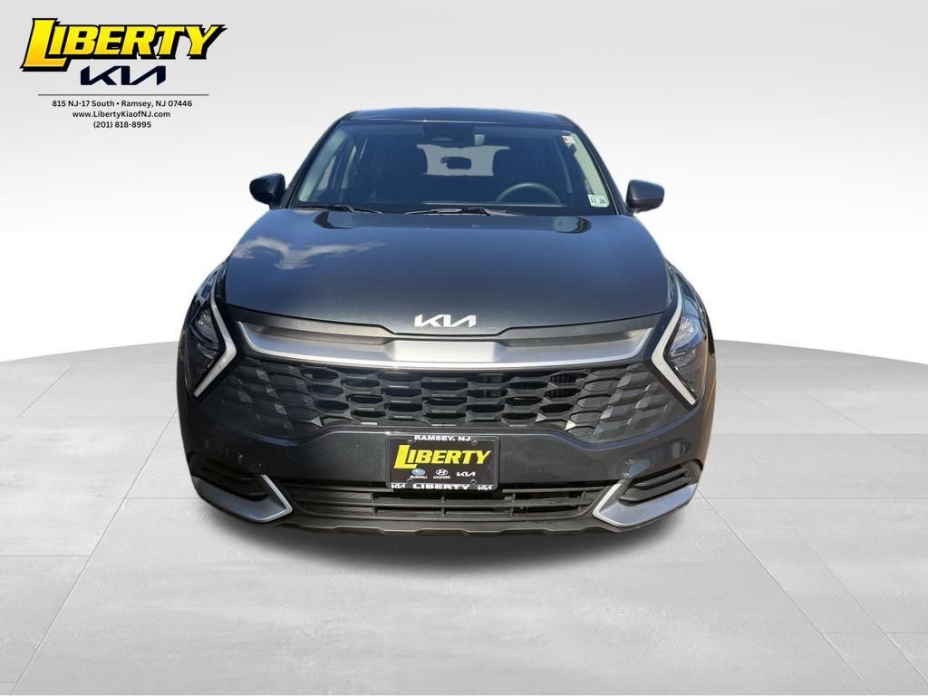 Used 2023 Kia Sportage LX AWD/4WD image 2
