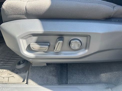 New 2026 Toyota Tundra SR5 w/ SR5 Convenience Package image 9