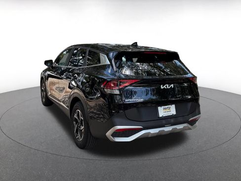 Used 2025 Kia Sportage LX FWD image 9
