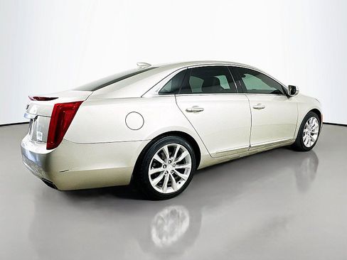 Used 2016 Cadillac XTS Luxury w/ Driver Awareness Package AWD/4WD image 4