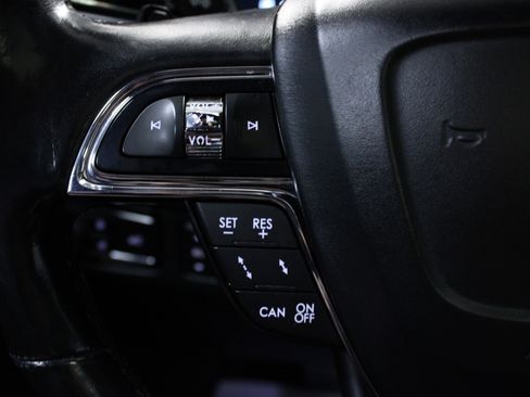 Used 2019 Lincoln Navigator L Select w/ Technology Package image 21