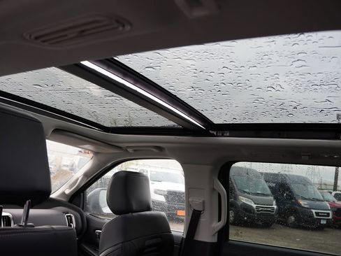 Used 2025 Ford Expedition Max Platinum AWD/4WD image 5