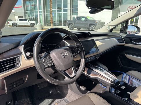 Used 2020 Honda Clarity Touring image 13