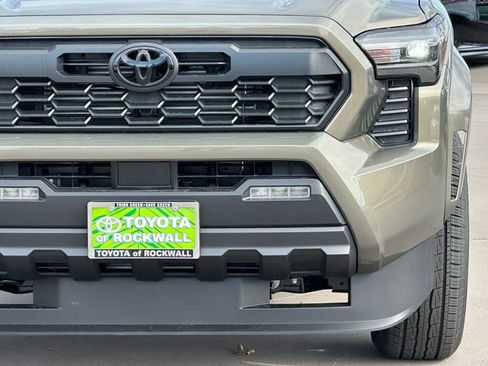 Used 2026 Toyota Tacoma TRD Sport RWD image 8