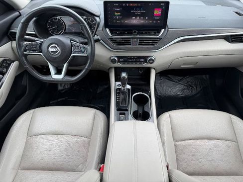 Used 2023 Nissan Altima 2.5 SL AWD/4WD image 9