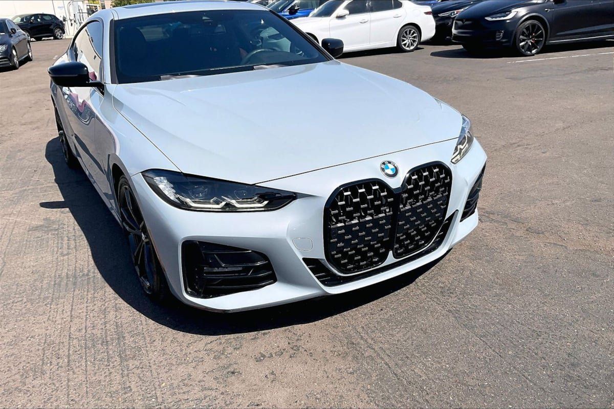 Used 2022 BMW 430i Coupe w/ M Sport Package RWD image 5
