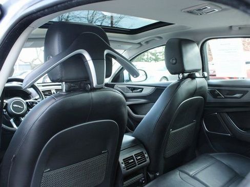 Used 2020 Jaguar XE S image 36