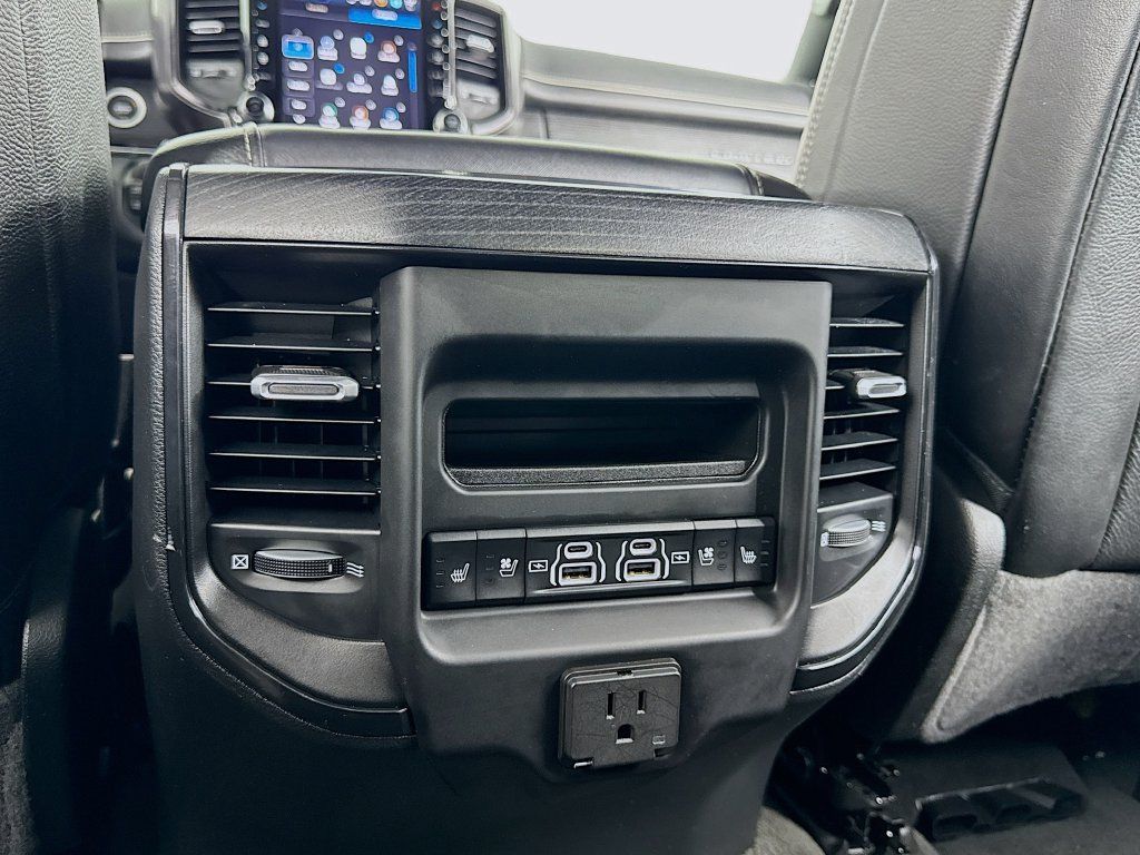 Used 2023 RAM 1500 Limited w/ Body-Colour Bumper Group AWD/4WD image 23
