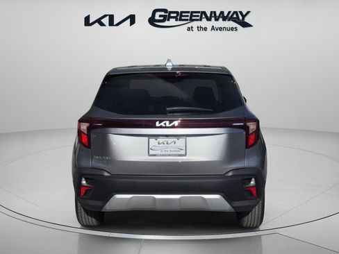 New 2026 Kia Seltos LX image 3