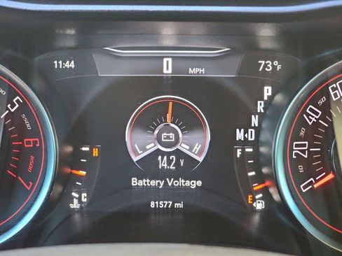 Used 2019 Dodge Challenger R/T image 21