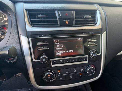 Used 2017 Nissan Altima 2.5 SR w/ Midnight Edition Package FWD image 19