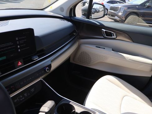 New 2026 Kia Carnival SX FWD image 23