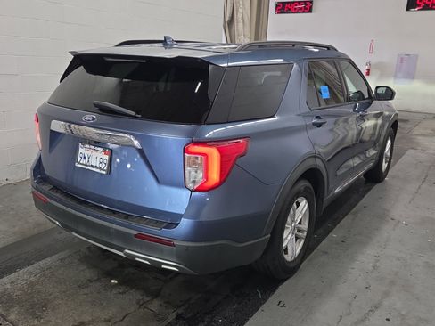 Used 2020 Ford Explorer XLT w/ Equipment Group 202A RWD image 4