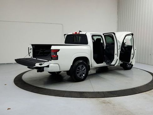New 2026 Nissan Frontier SV w/ All-Weather Content Package image 15