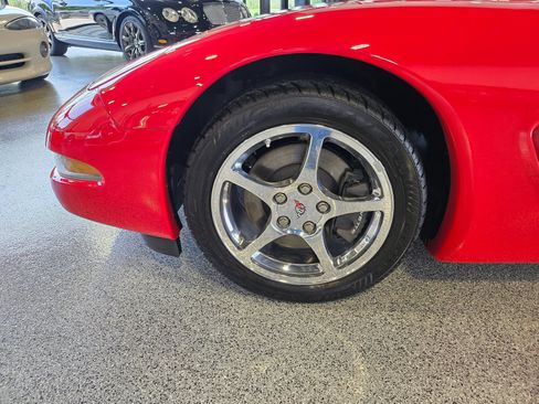 Used 2002 Chevrolet Corvette Convertible w/ Preferred Equipment Group2 RWD image 9