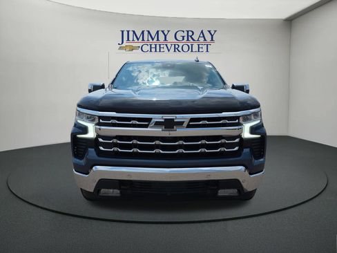 Used 2024 Chevrolet Silverado 1500 LTZ w/ LTZ Premium Package AWD/4WD image 8