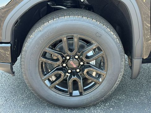 New 2026 GMC Sierra 1500 Elevation w/ Preferred Package AWD/4WD image 4