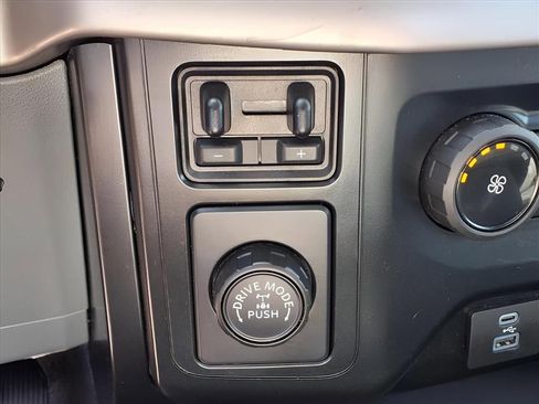 Used 2023 Ford F150 XL w/ Trailer Tow Package image 9