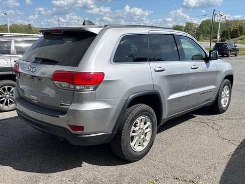 Used 2018 Jeep Grand Cherokee Laredo image 10