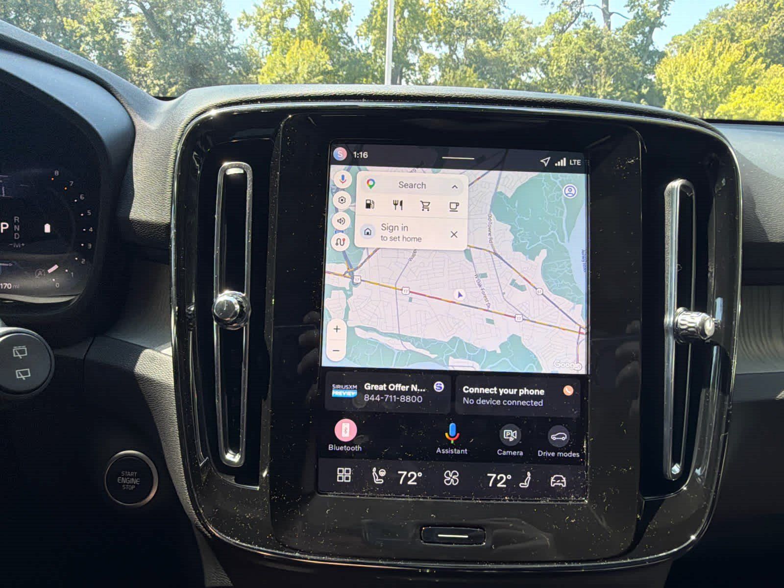 Certified 2026 Volvo XC40 B5 Plus AWD/4WD image 33
