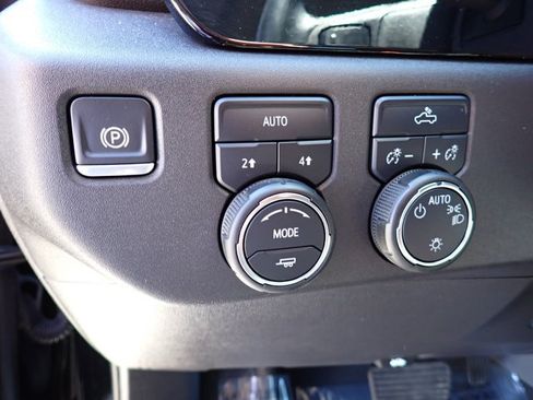 Used 2024 Chevrolet Silverado 1500 LT AWD/4WD image 14