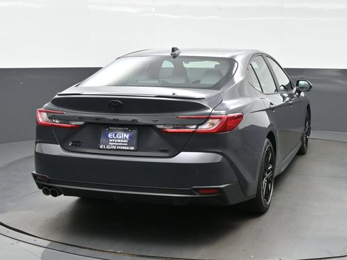 Used 2025 Toyota Camry SE AWD/4WD image 5