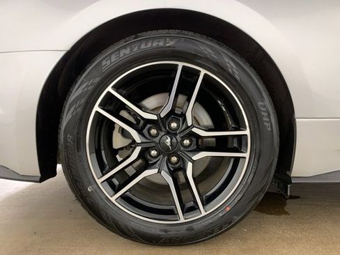 Used 2018 Ford Mustang Premium image 35