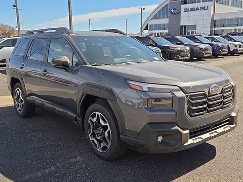 New 2026 Subaru Outback Touring image 5