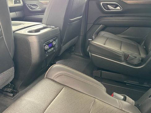 Used 2021 Chevrolet Tahoe High Country w/ Premium Package AWD/4WD image 15