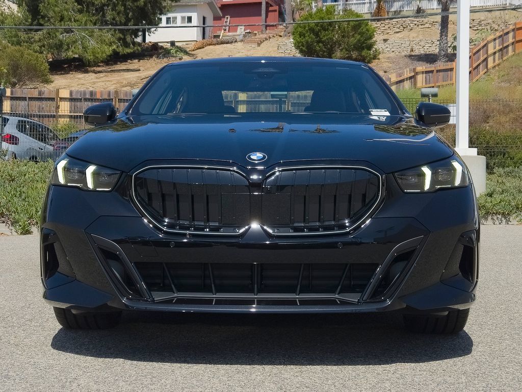 New 2027 BMW 530i w/ M Sport Package RWD image 2