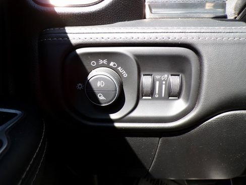 Used 2020 RAM 3500 Limited image 21