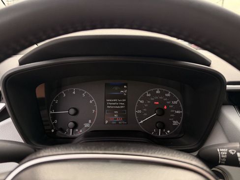 Used 2025 Toyota Corolla SE FWD image 38
