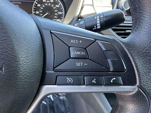 Used 2024 Nissan Altima 2.5 SV FWD image 13