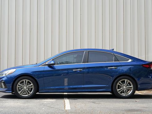 Used 2019 Hyundai Sonata SEL w/ Tech Package 02 FWD image 8