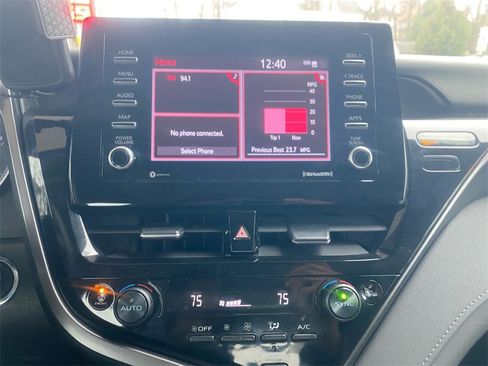 Used 2024 Toyota Camry LE w/ Convenience Package image 21