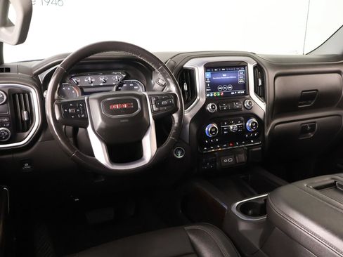 Used 2019 GMC Sierra 1500 SLT RWD image 2