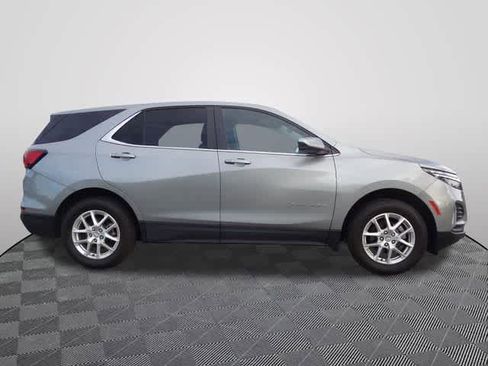Used 2024 Chevrolet Equinox LT AWD/4WD image 4