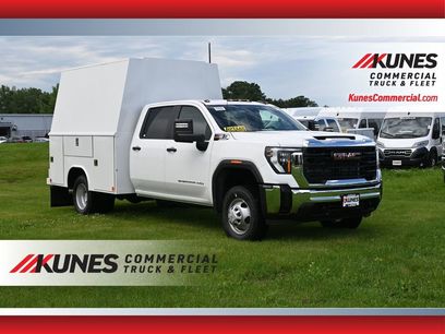 New 2024 GMC Sierra 3500 Pro w/ Convenience Package