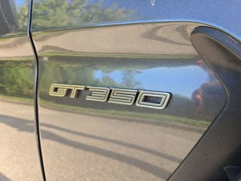 Used 2016 Ford Mustang Shelby GT350 w/ Technology Package RWD image 9