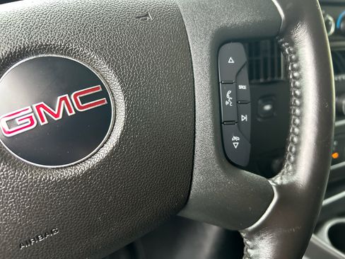 Used 2023 GMC Savana 2500 w/ Driver Convenience Package image 18