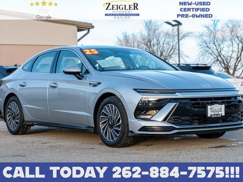 Certified 2025 Hyundai Sonata SEL image 1