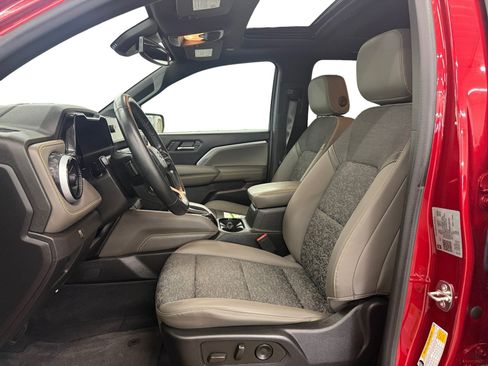 Used 2023 Chevrolet Colorado ZR2 AWD/4WD image 9