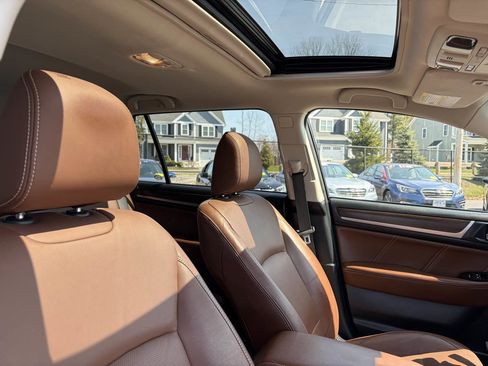 Used 2018 Subaru Outback 2.5i Touring image 31