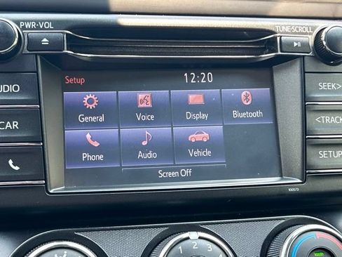 Used 2018 Toyota RAV4 LE w/ All Weather Liner Package AWD/4WD image 62