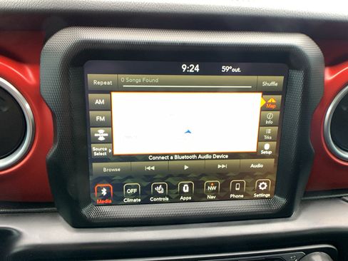 Used 2022 Jeep Gladiator Rubicon w/ Cold Weather Group image 15