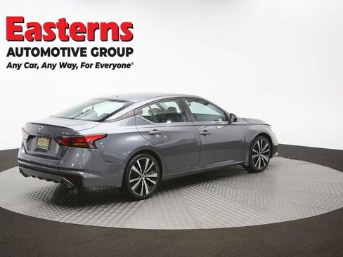 Used 2020 Nissan Altima 2.5 SR FWD image 41