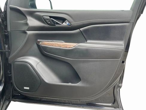 Used 2021 GMC Acadia Denali w/ Trailering Package image 16